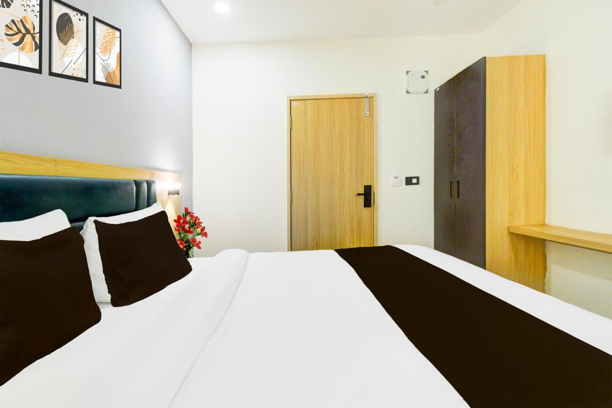 Townhouse Aarav Business Hotel Гайдарабад Екстер'єр фото